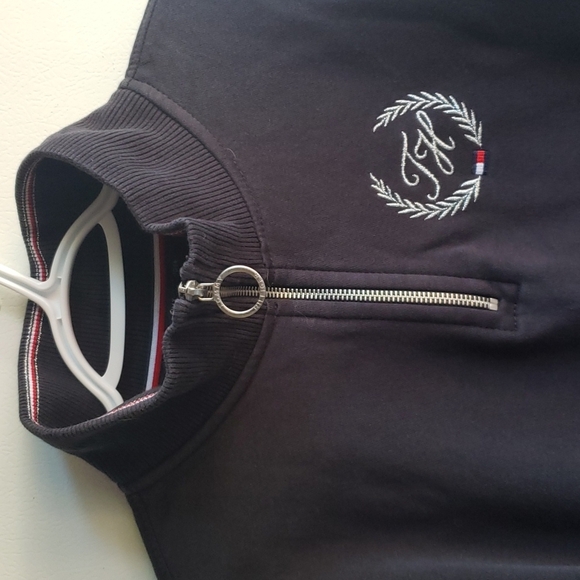 Tommy Hilfiger 1/4 zip Sweatshirt - Picture 2 of 6